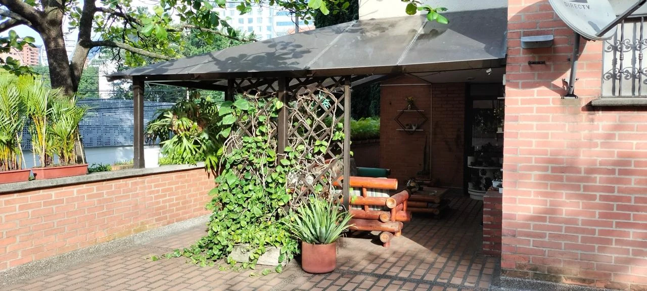 Apartamento En Venta Sector La Aguacatala