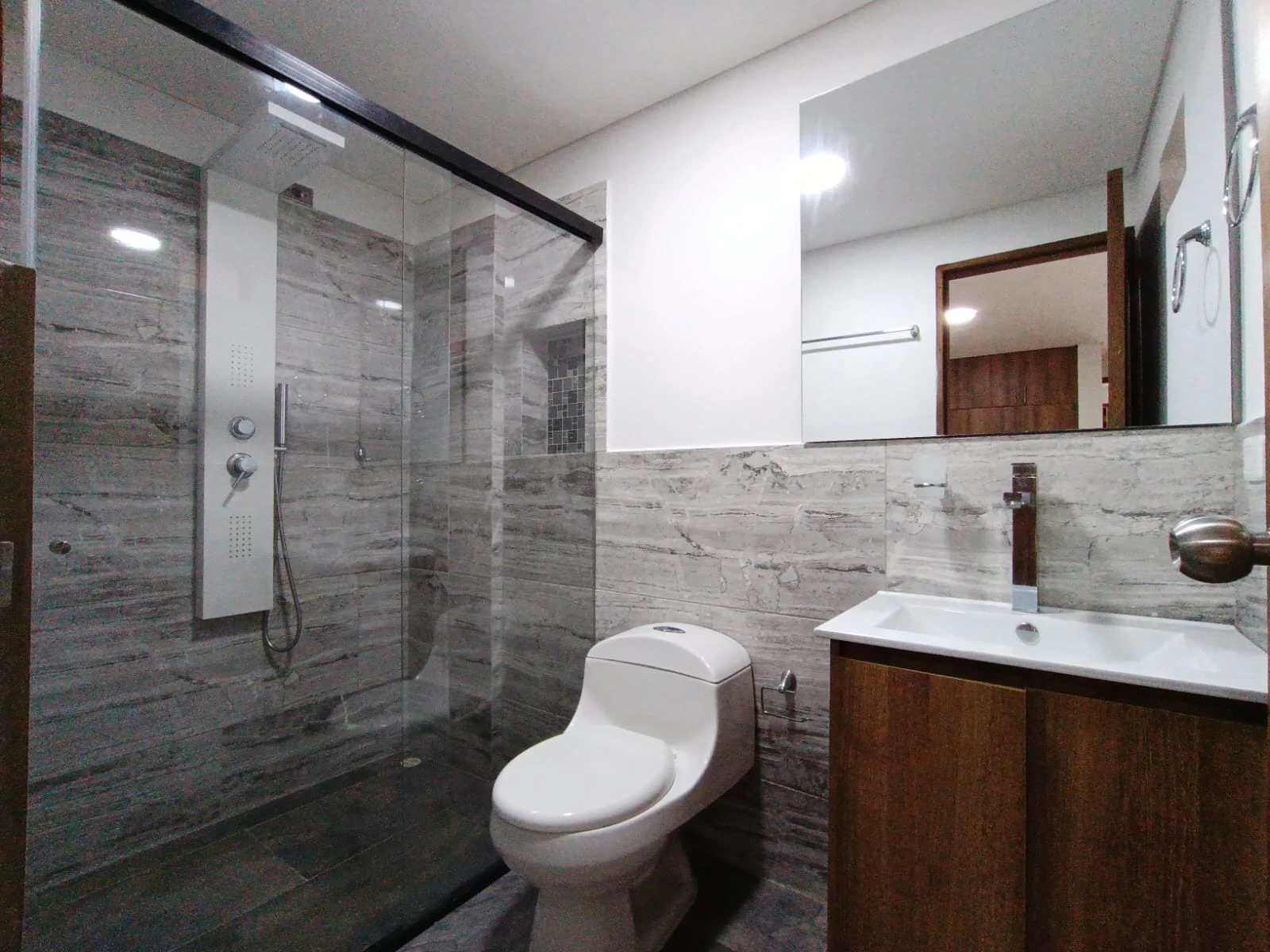 Casa en arriendo en Rionegro sector San Antonio de Pereira