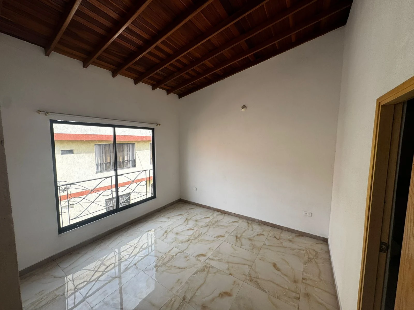 Apartamento en arriendo sector Barrio Perez