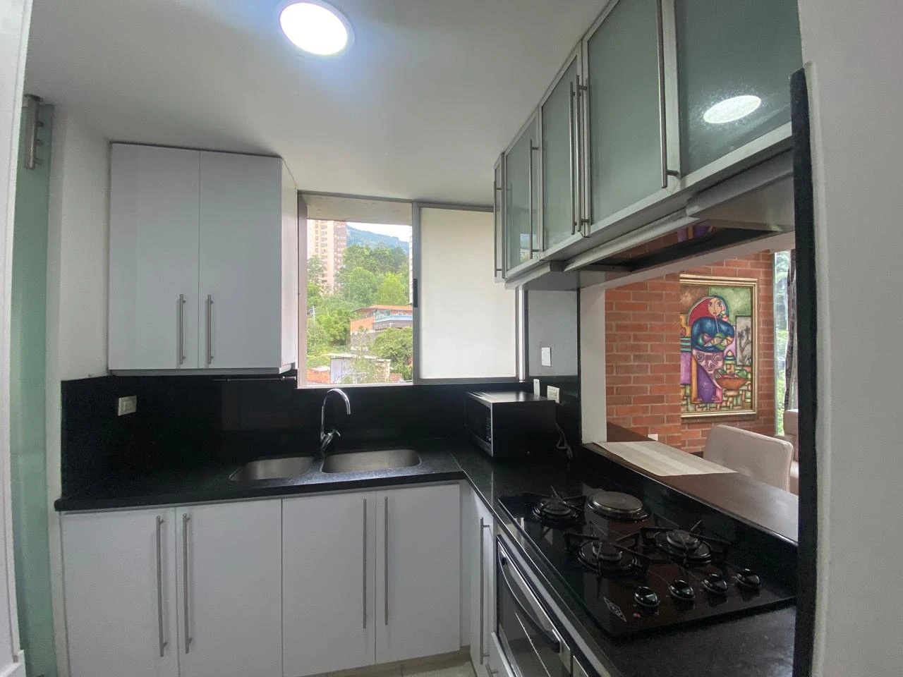 Arriendo Apartamento en el Poblado en el Tesoro