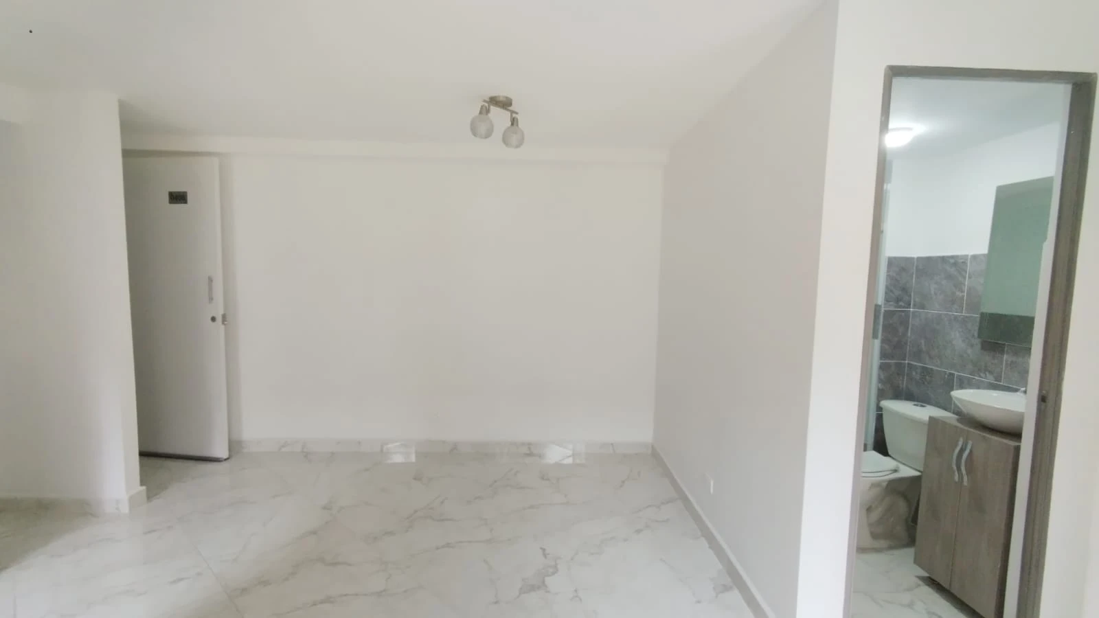 Apartamento En Arriendo Sector Altos De Calasanz