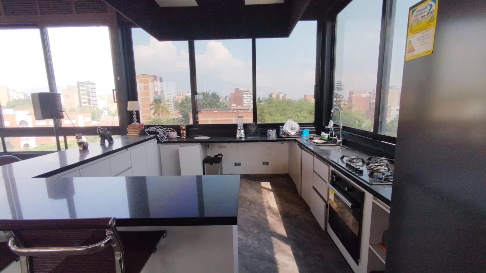 Local En Arriendo Sector Belén Rosales