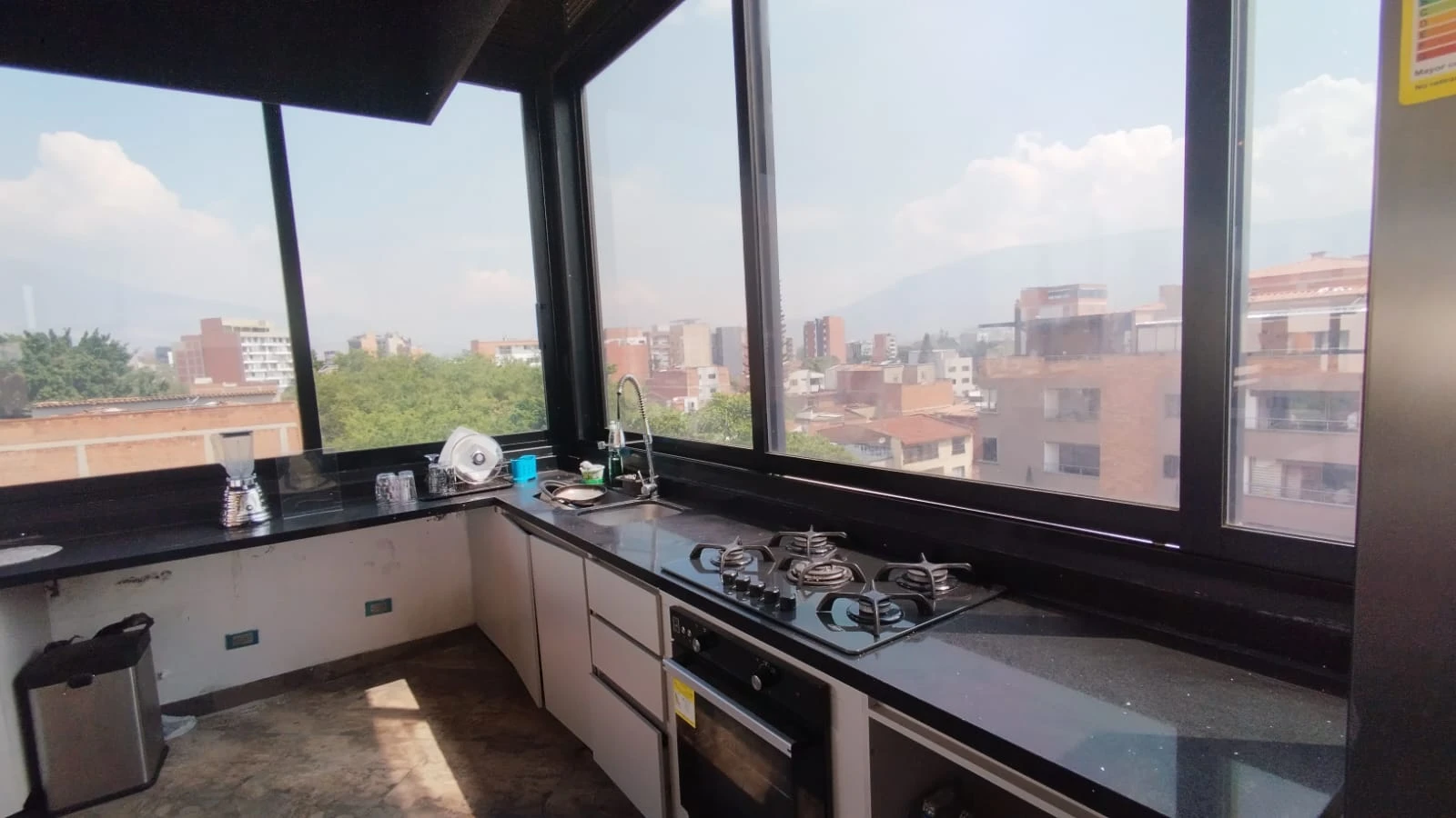 Local En Arriendo Sector Belén Rosales