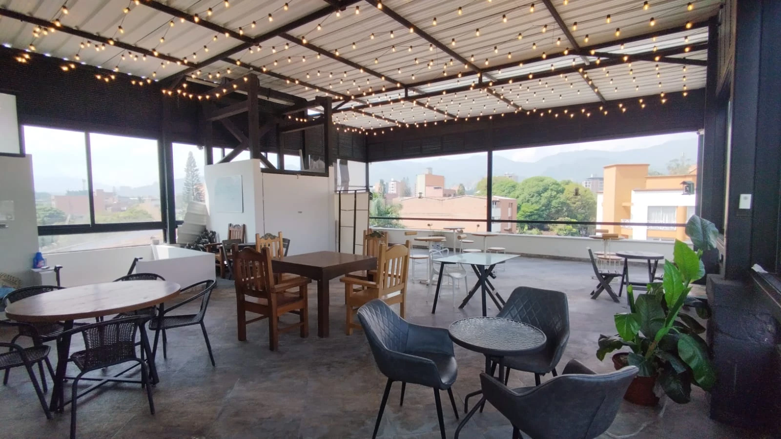 Local En Arriendo Sector Belén Rosales