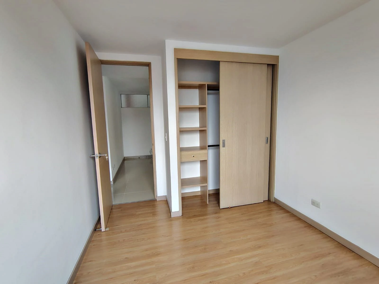 Apartamento en arriendo sector Santa Maria de los Angeles