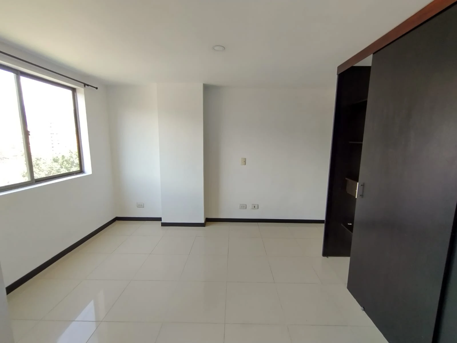 Apartaestudio En Arriendo Sector Laureles