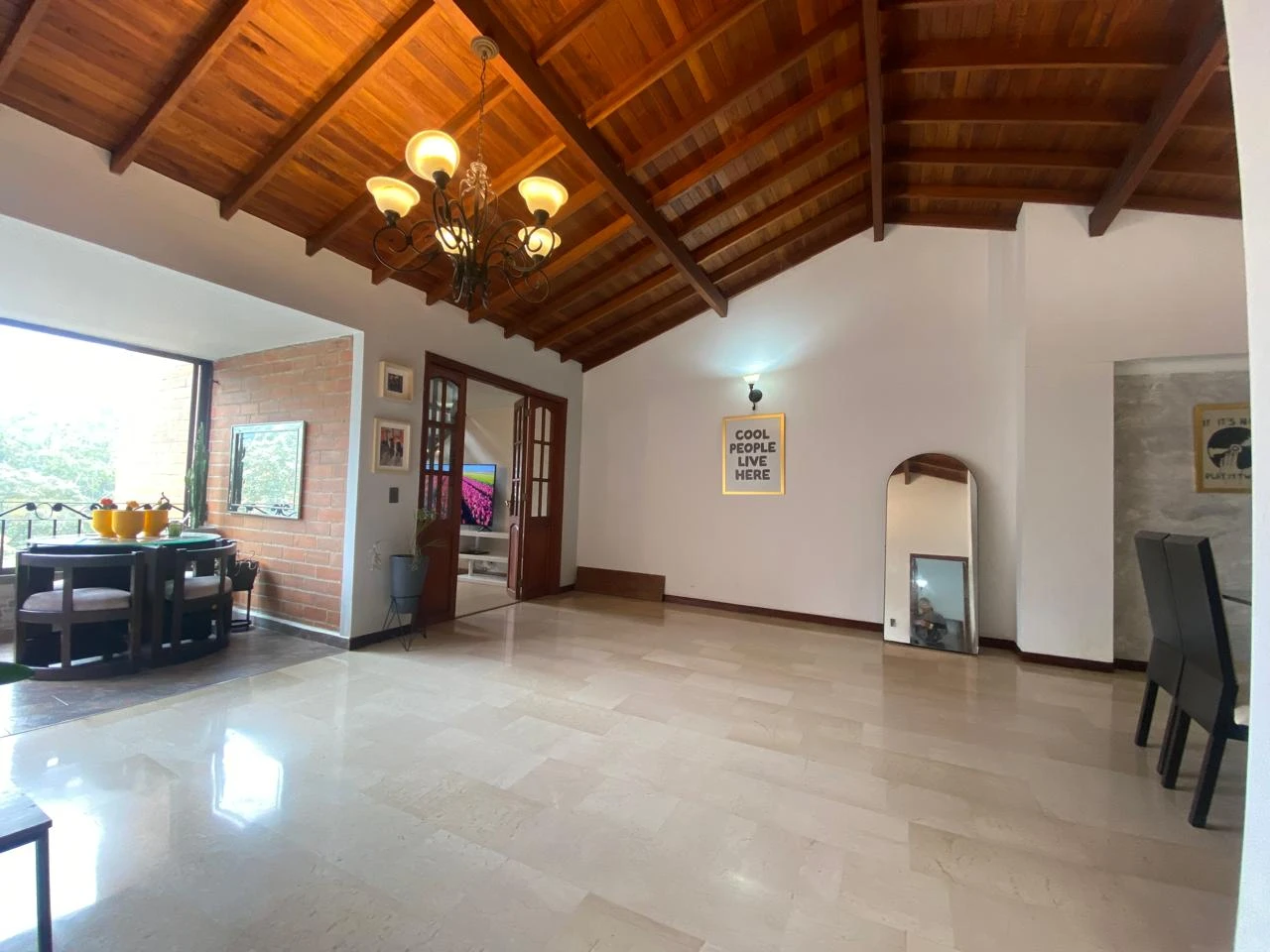 Arriendo Apartamento en el Poblado Sector la Frontera