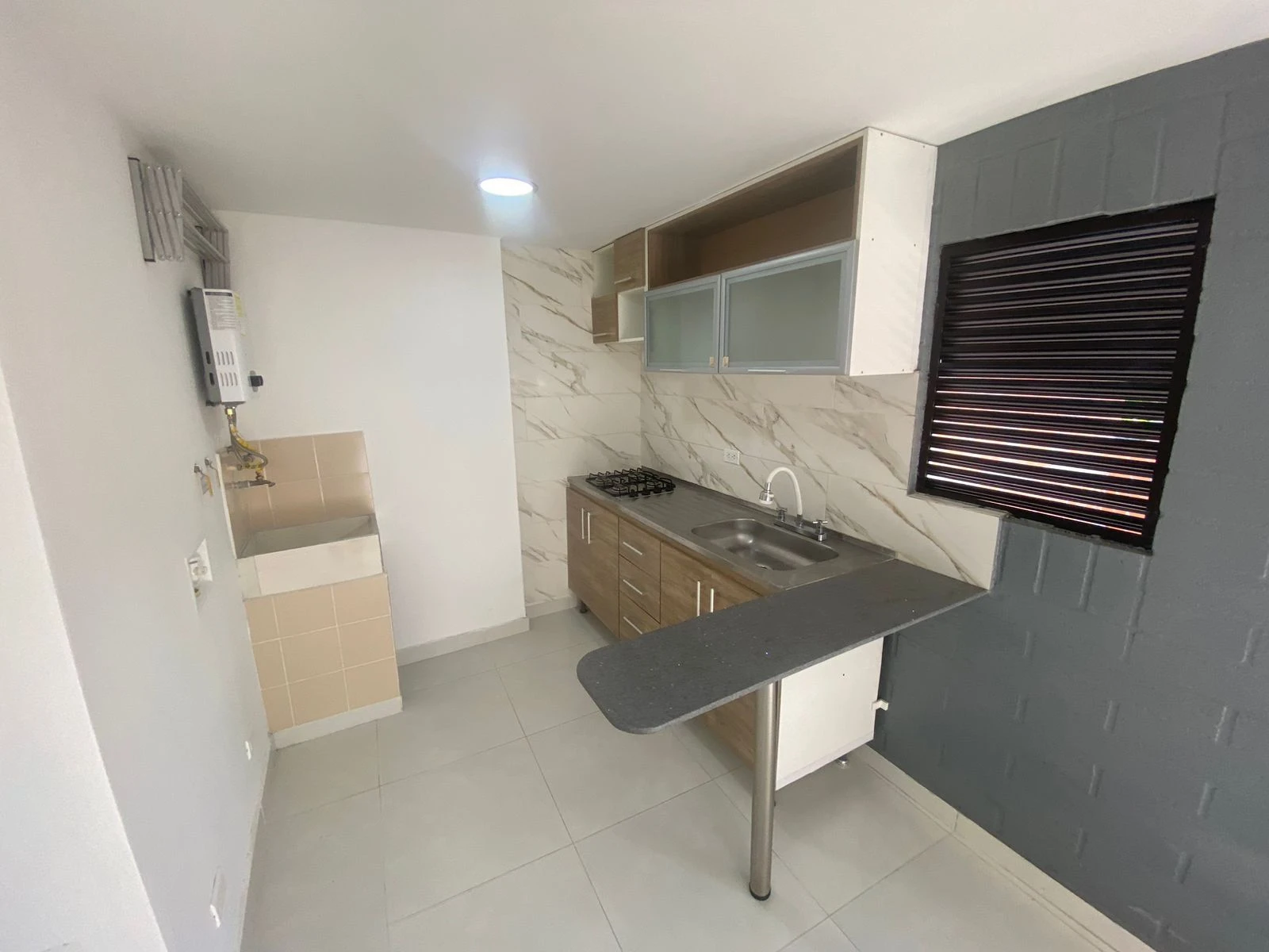 Apartamento en arriendo en la Obra 2000