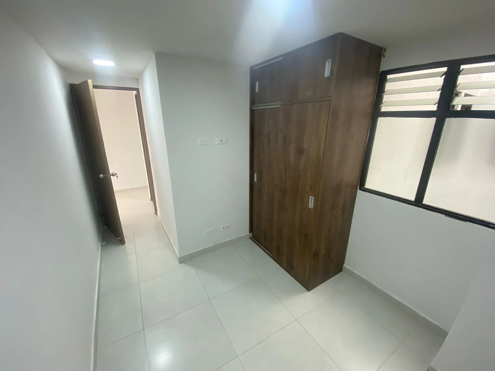 Apartamento en arriendo en la Obra 2000