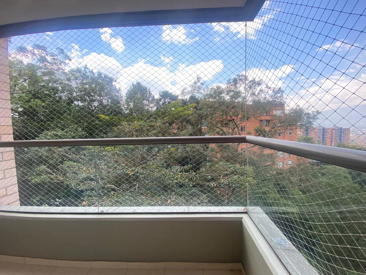 Arriendo Apartamento en el Poblado la Frontera