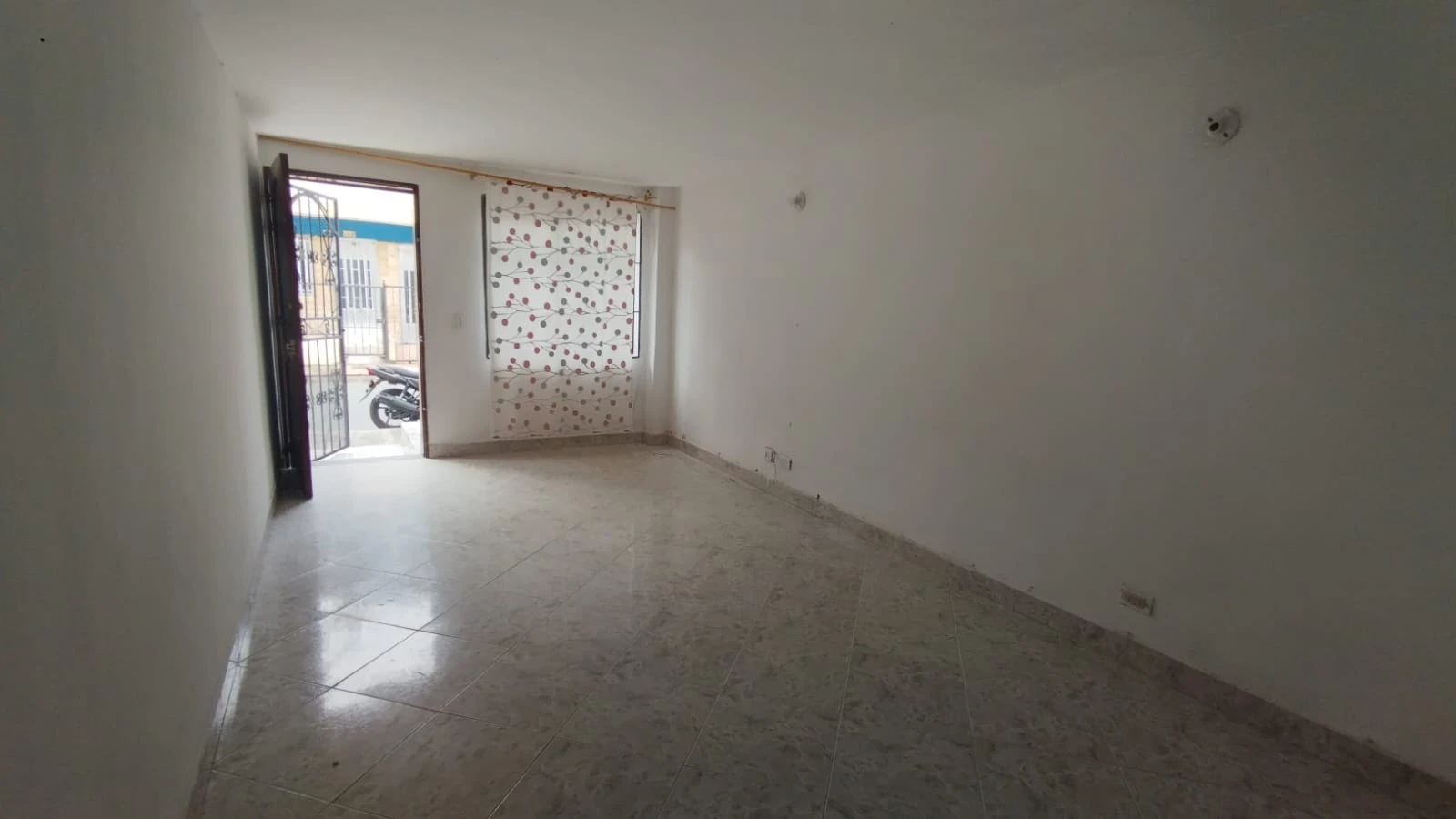 Casa En Arriendo En Guayabal Sector Santa Fe