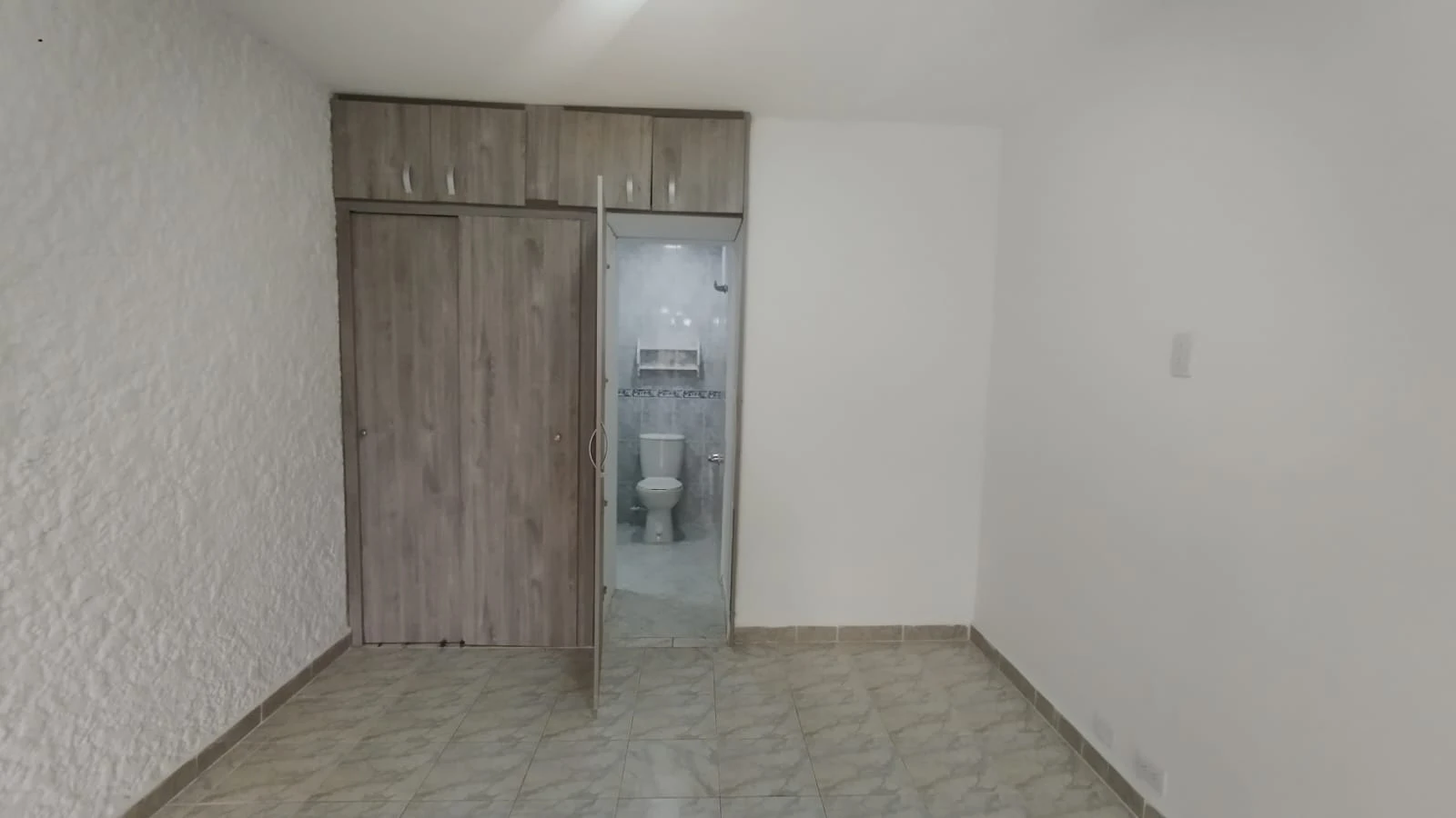 Aparta Estudio Laureles Sector Simón Bolívar