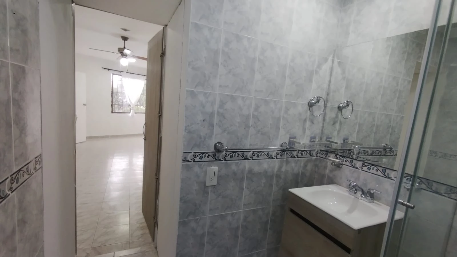 Aparta Estudio Laureles Sector Simón Bolívar