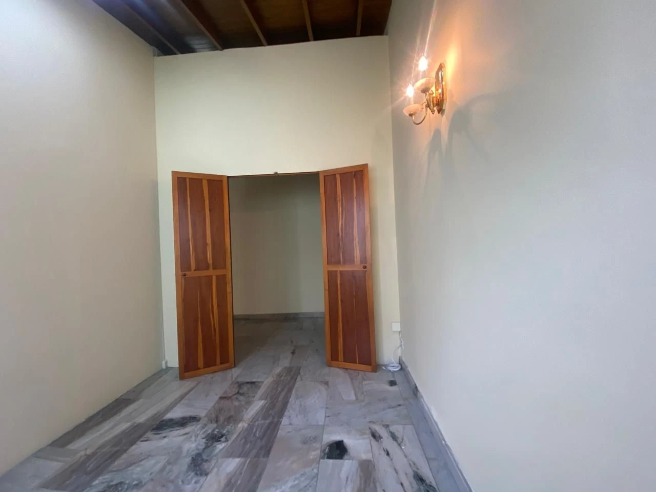 Arriendo Apartamento en el Poblado Sector Patio Bonito