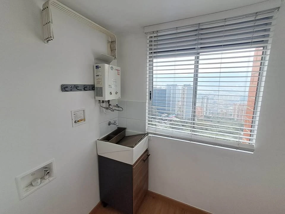 apartamento en arriendo sector loma del indio