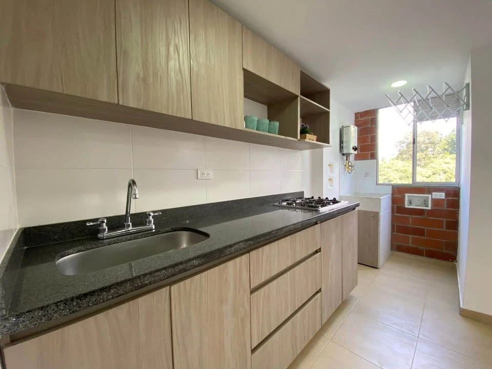 Apartamento en arriendo sector alto las flores