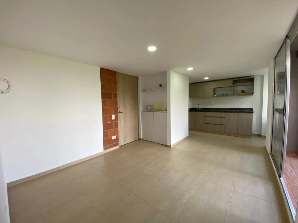 Apartamento en arriendo sector alto las flores