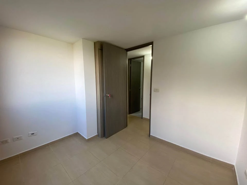Apartamento en arriendo sector alto las flores