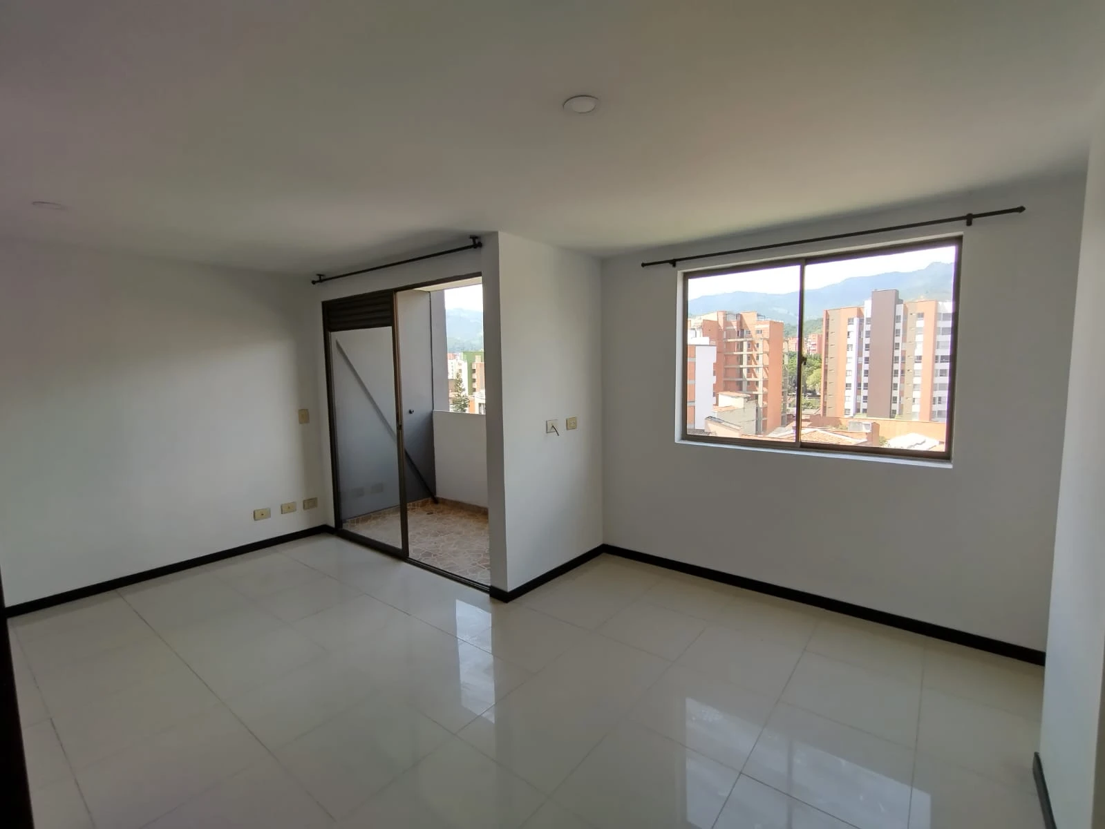 Apartaestudio En Arriendo Sector Laureles