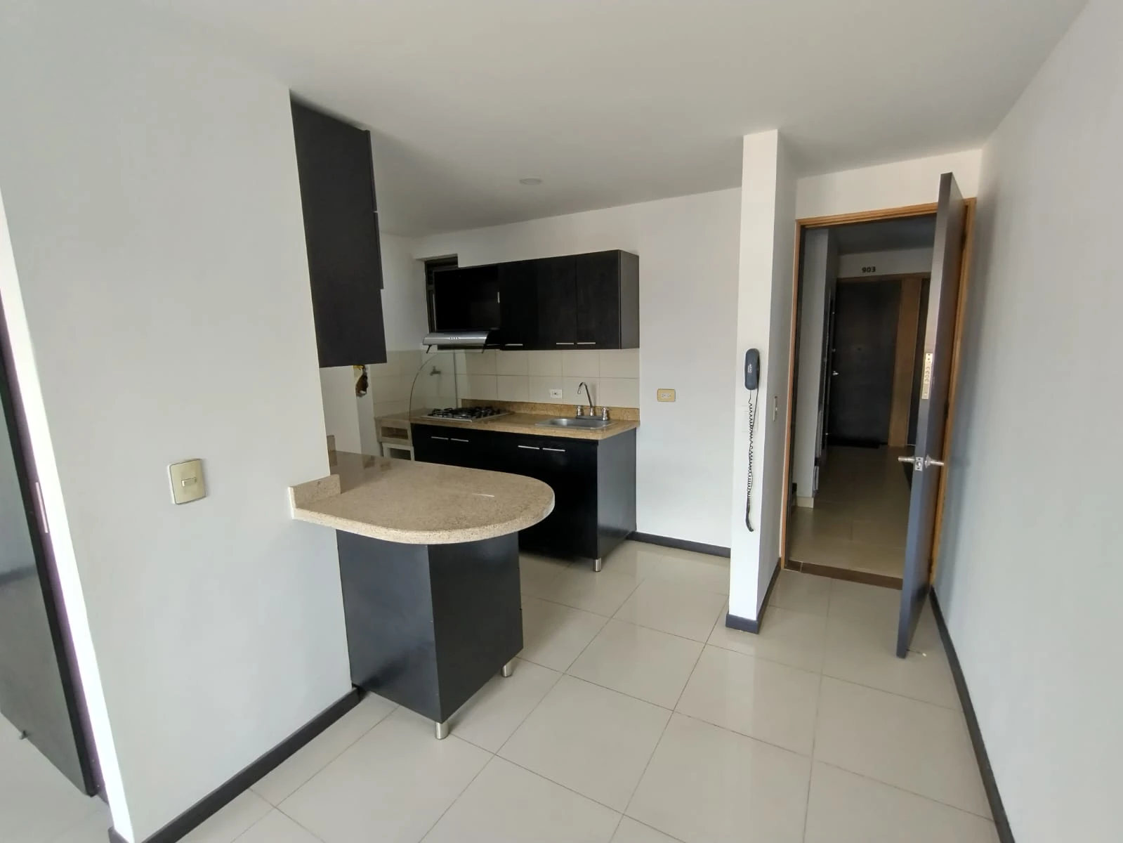 Apartaestudio En Arriendo Sector Laureles