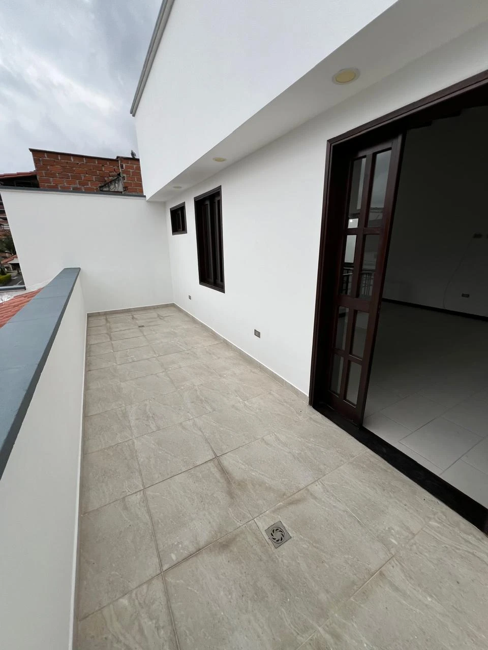 Casa campestre en arriendo en vereda el tablazo