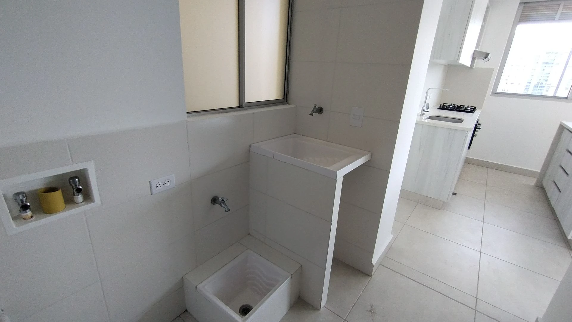 APARTAMENTO EN ARRIENDO CERCA DE BUENAVISTA.