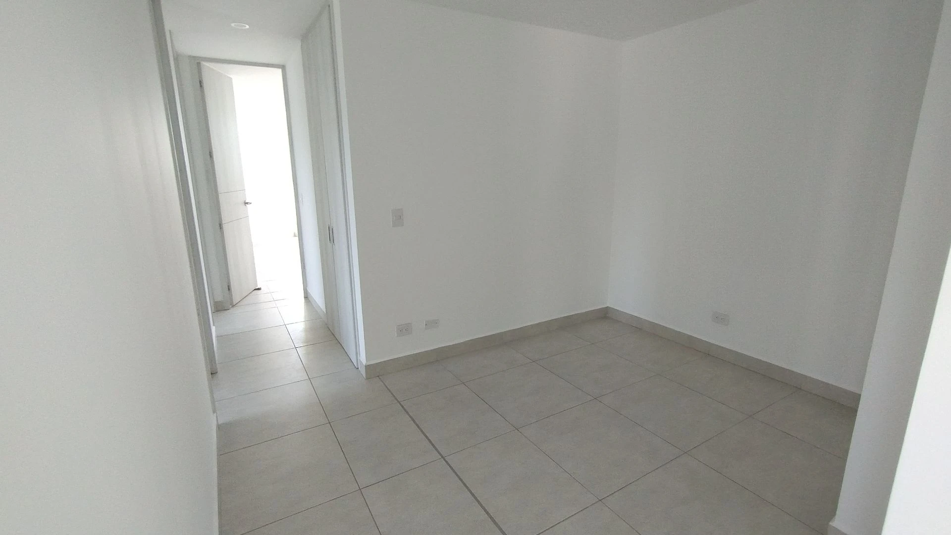 APARTAMENTO EN ARRIENDO CERCA DE BUENAVISTA.
