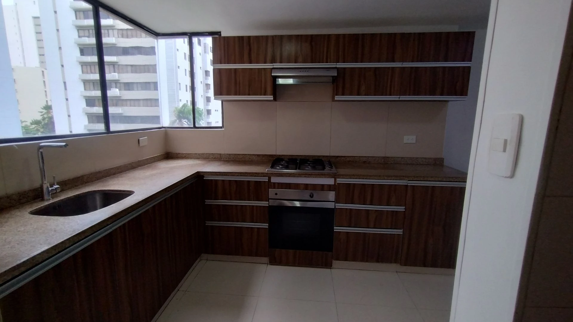 APARTAMENTO EN ARRIENDO EN ALTO PRADO.