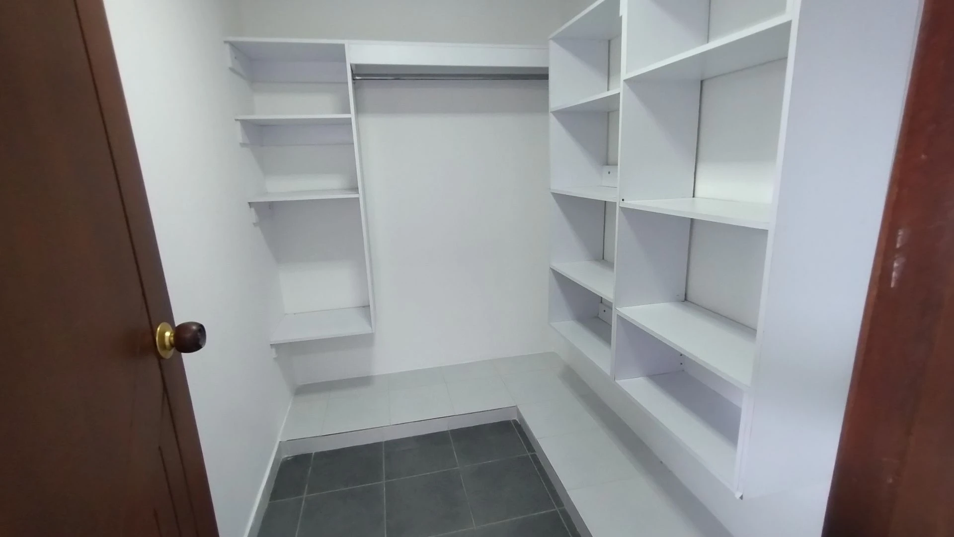 APARTAMENTO EN ARRIENDO EN ALTO PRADO.