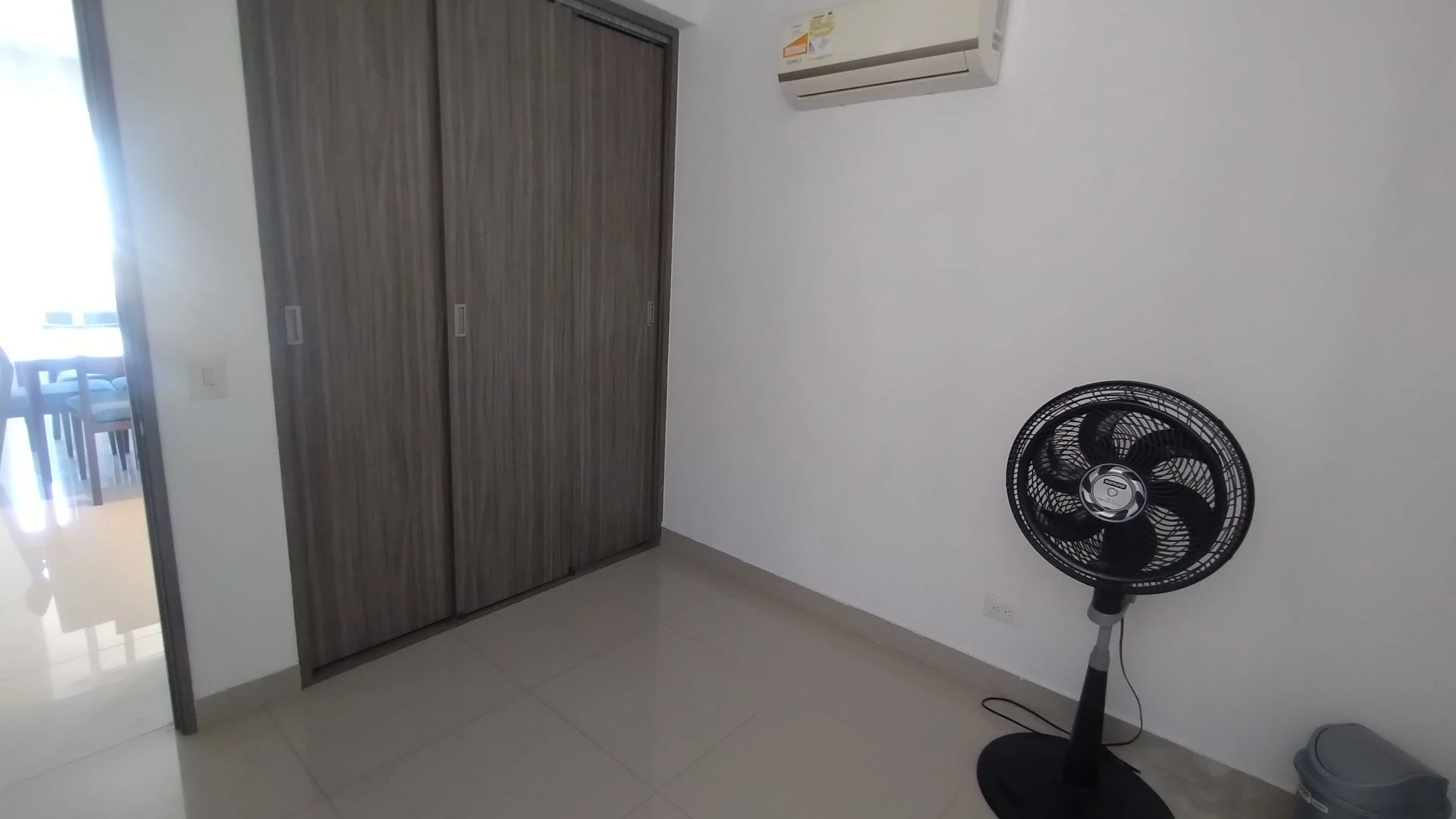 APARTAMENTO AMOBLADO EN ARRIENDO EN LA CASTELLANA.