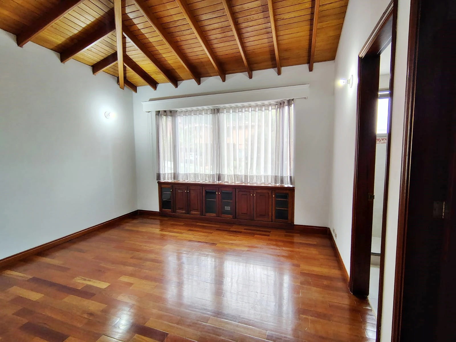 Casa en arriendo sector la Calera