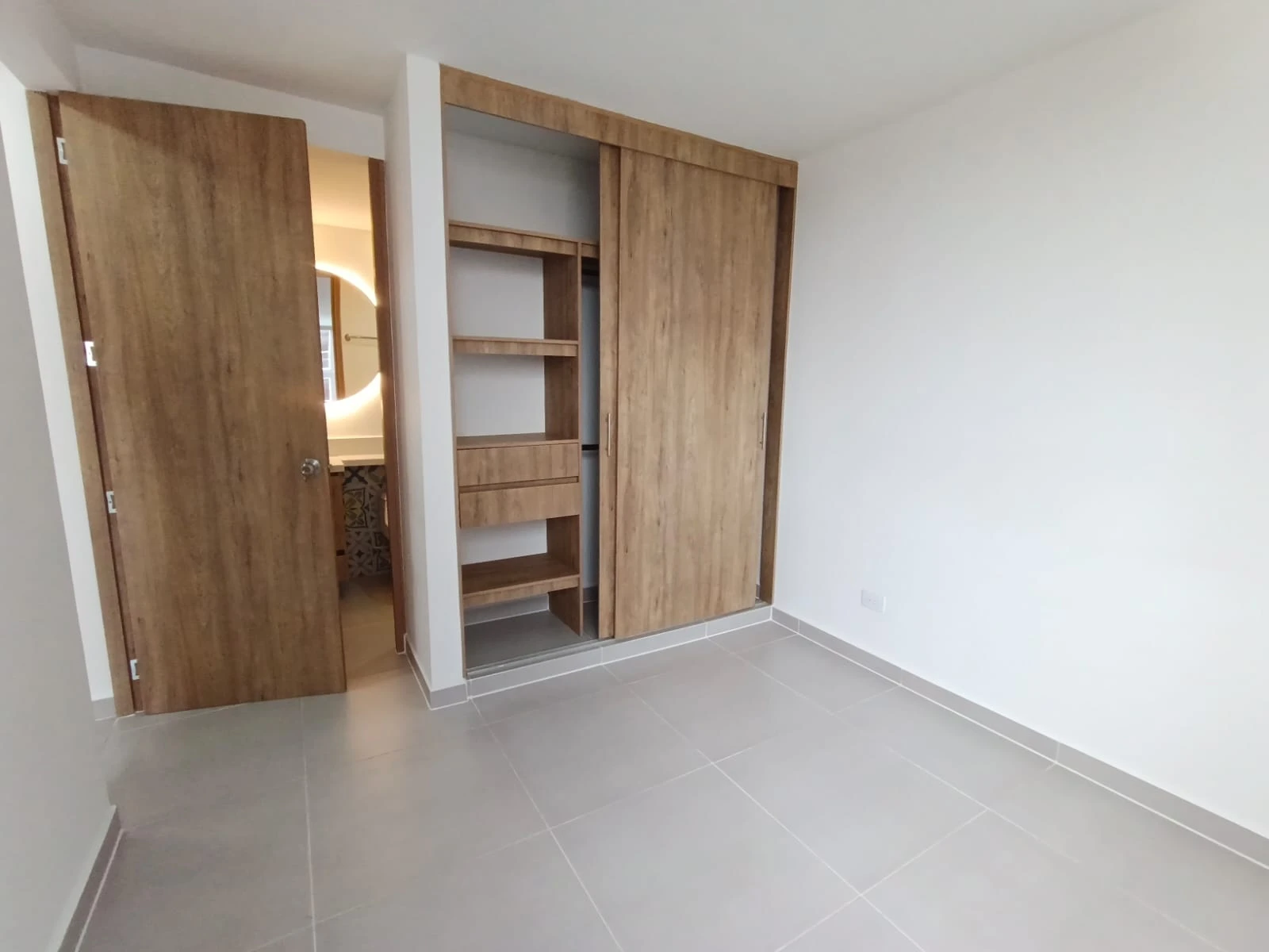 Apartamento en arriendo en Rionegro sector Fontibón
