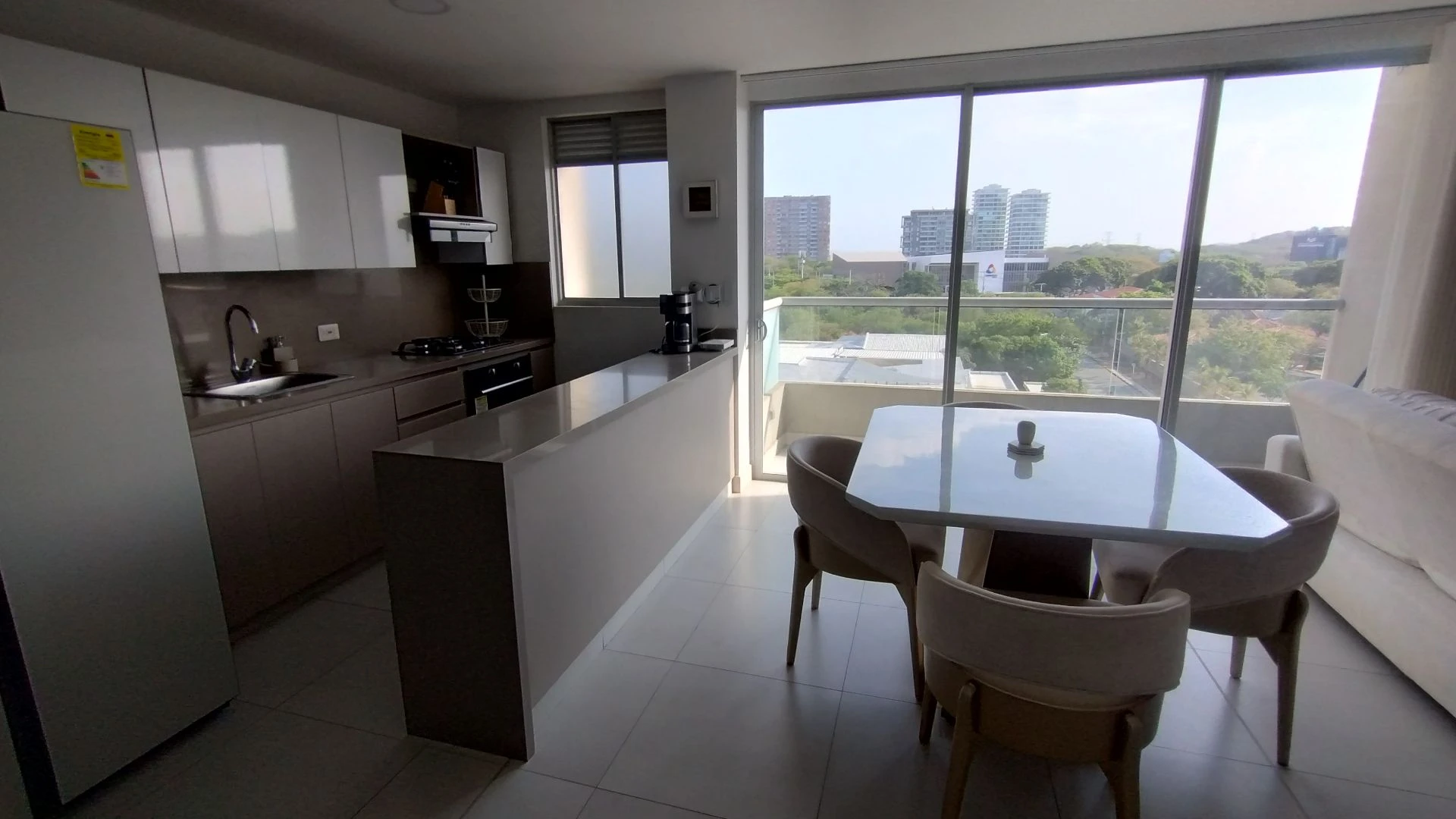 APARTAMENTO EN VENTA EN EL PORTAL DEL GENOVÉS.