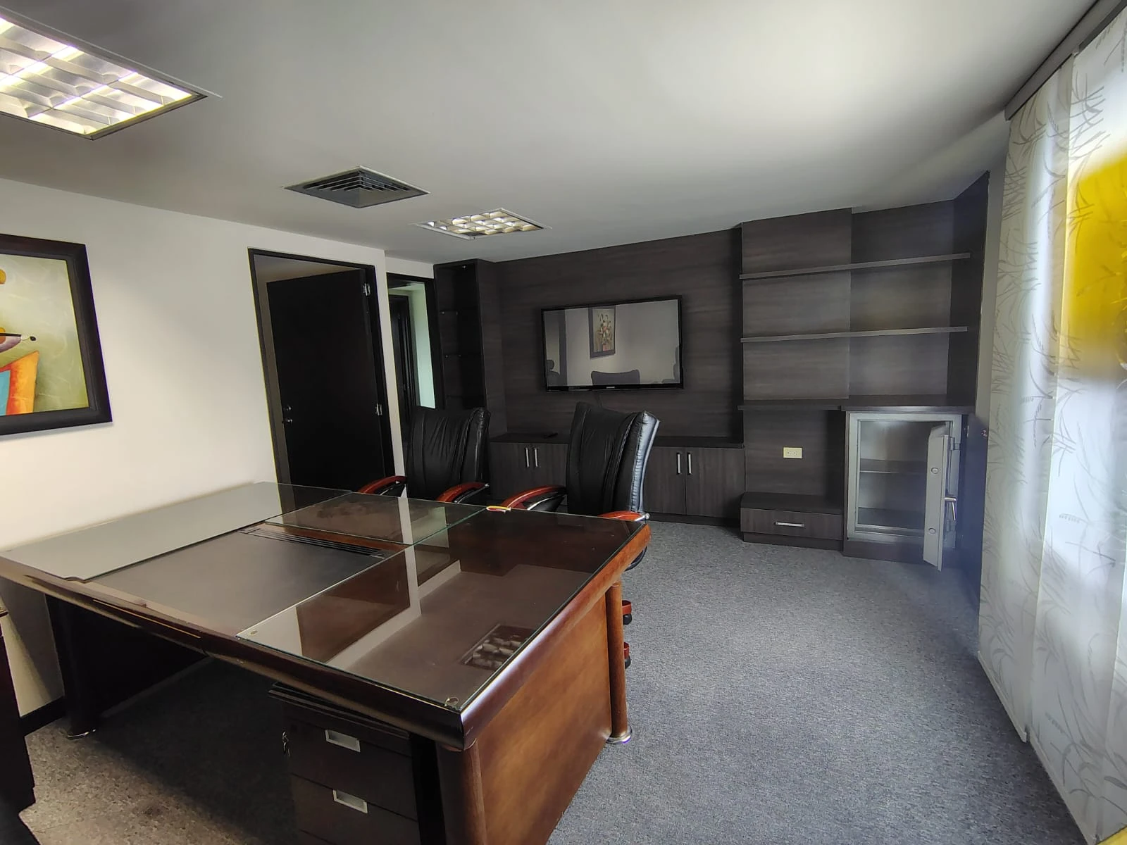 Oficina en arriendo sector Transversal Inferior