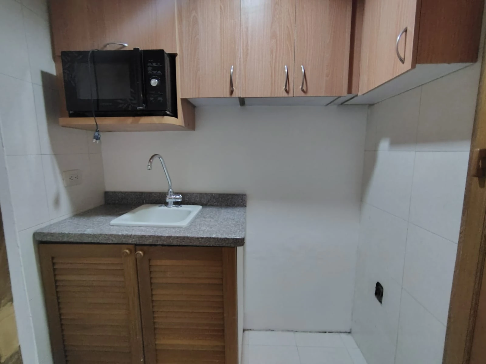 Oficina en arriendo sector Transversal Inferior