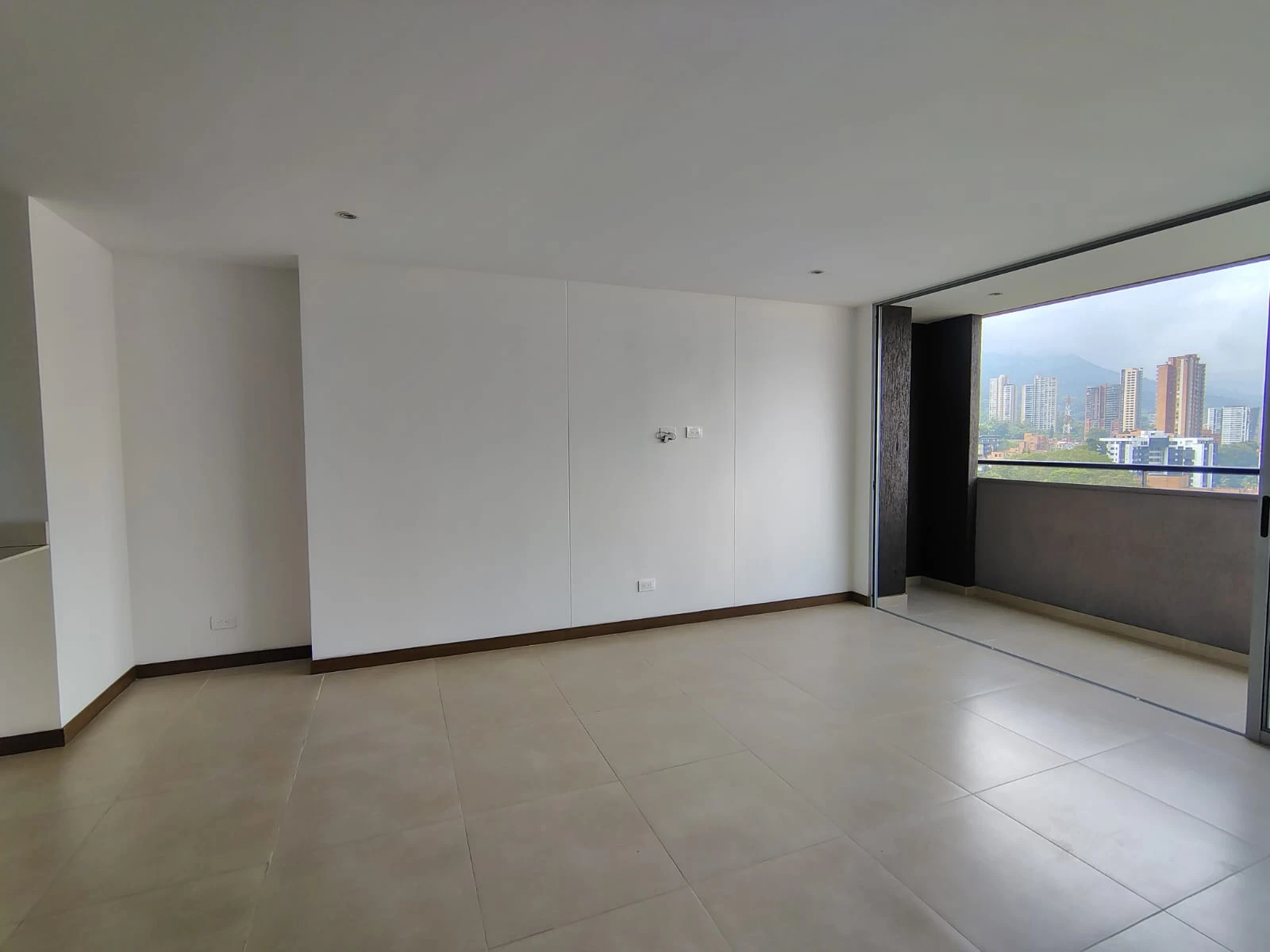 Apartaestudio en arriendo sector Loma de los González