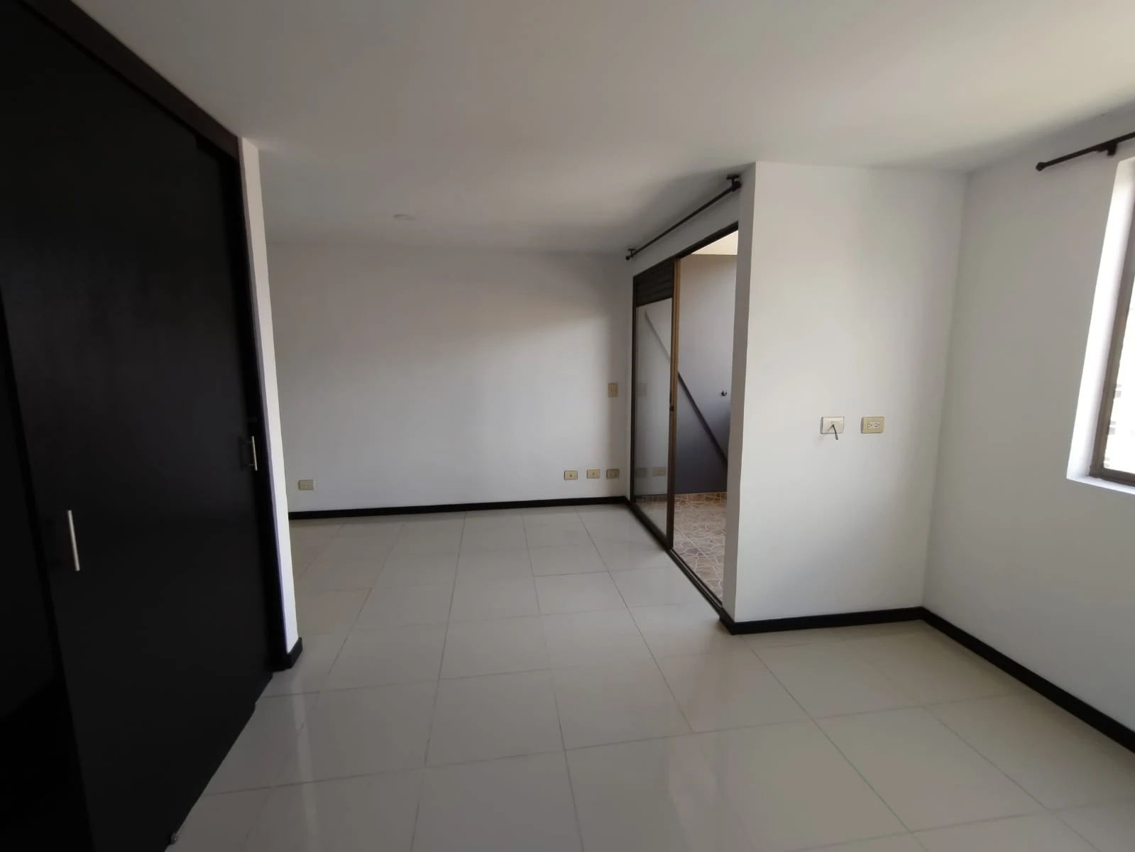 Apartaestudio En Arriendo Sector Laureles