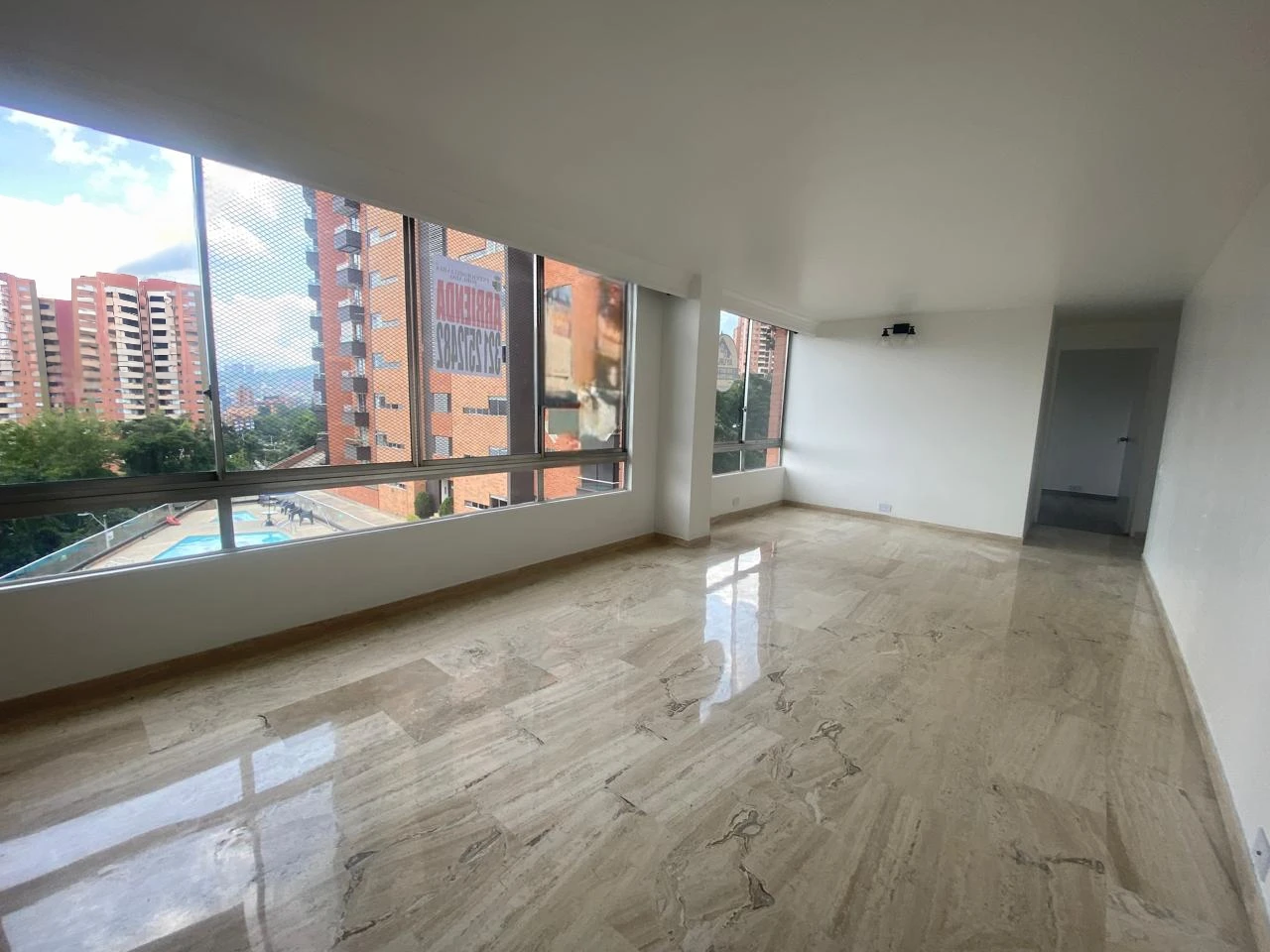 Arriendo Apartamento en el Poblado