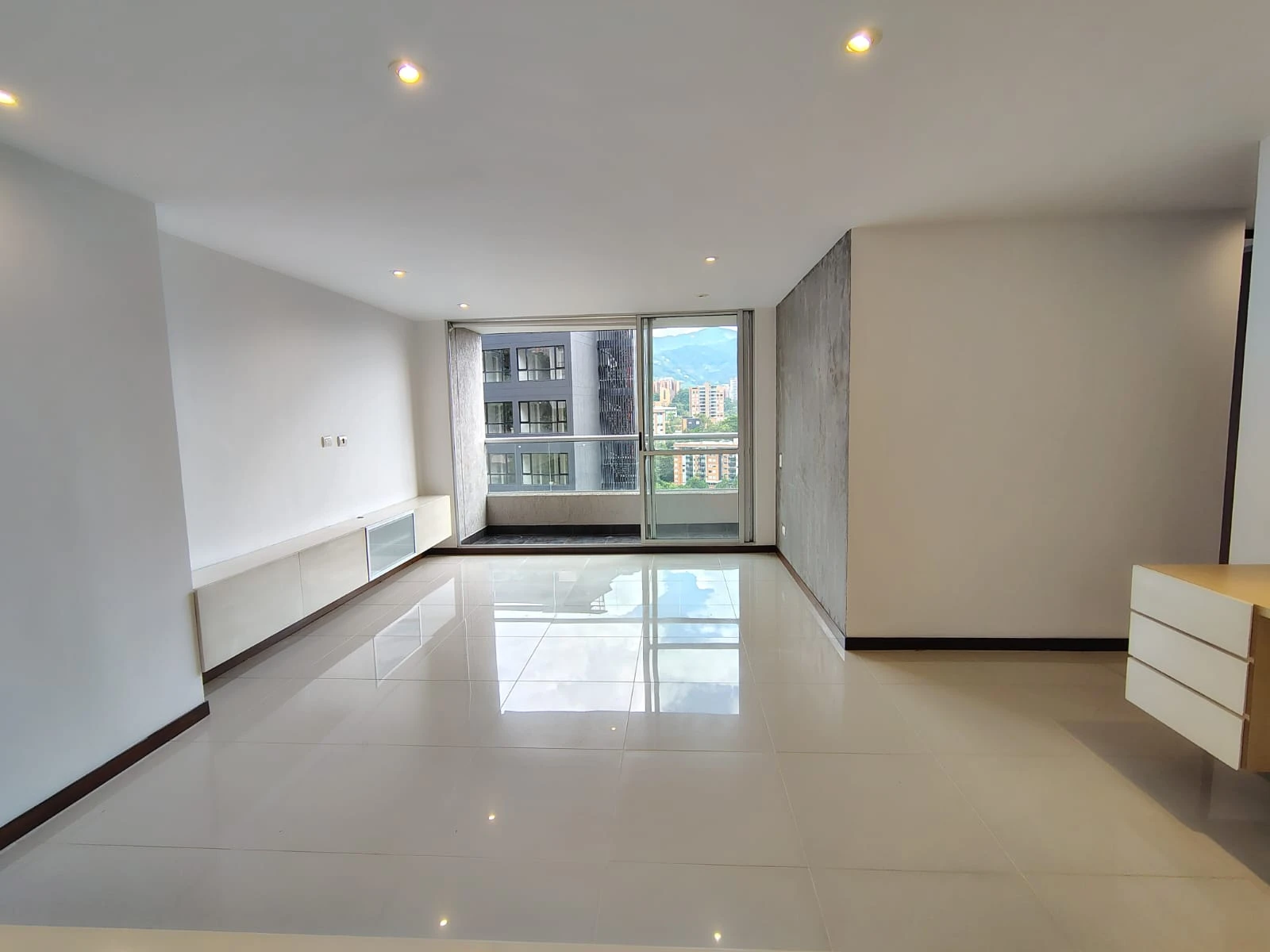 Apartamento en arriendo sector Loma del Esmeraldal