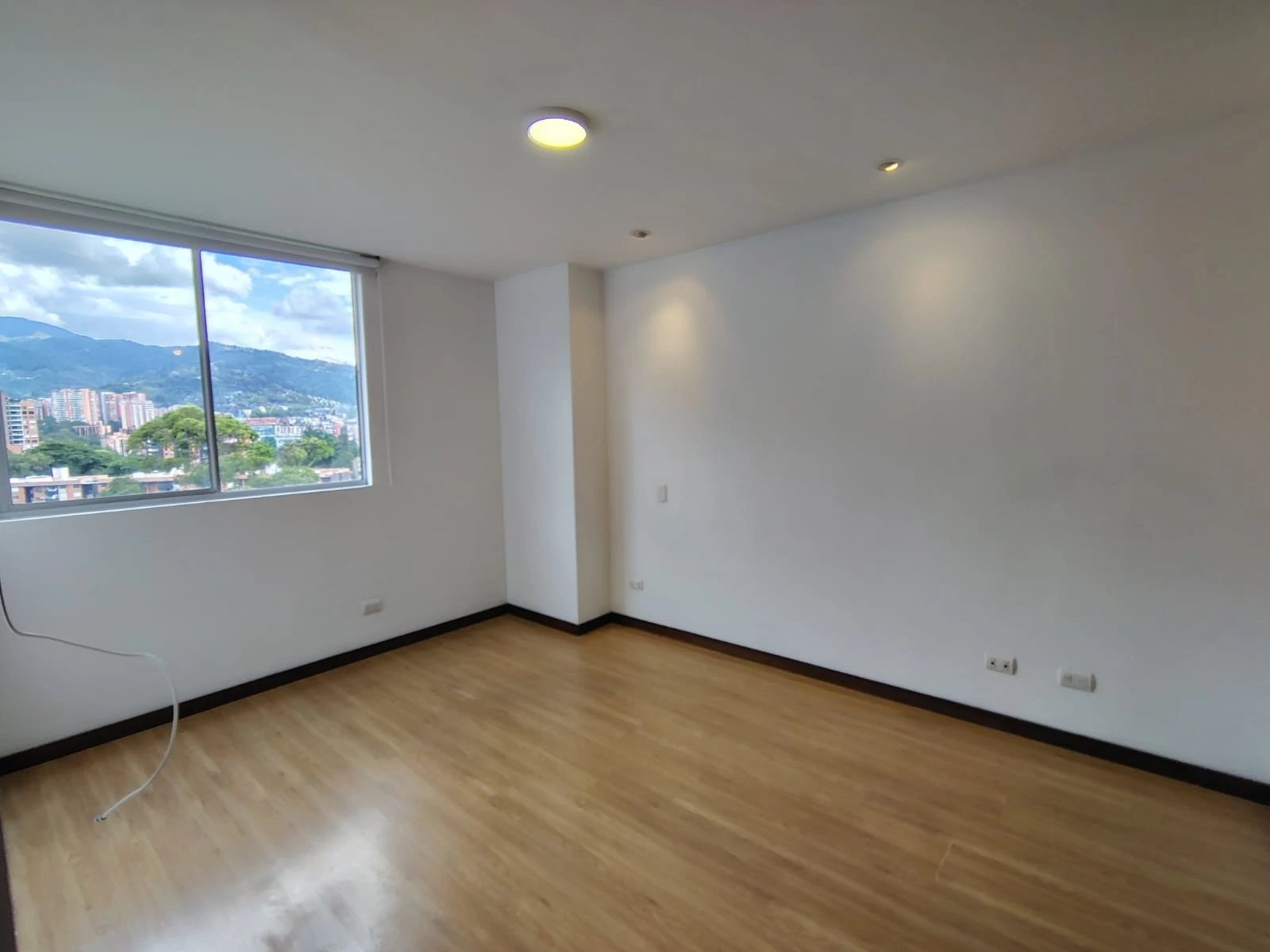 Apartamento en arriendo sector Loma del Esmeraldal