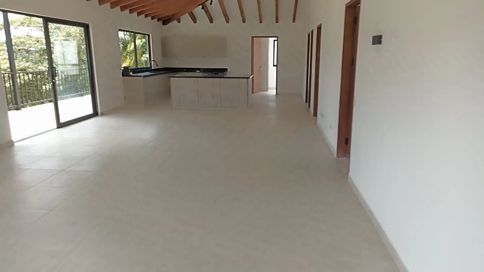 Casa campestre en arriendo en la vía El Canadá y la Ceja