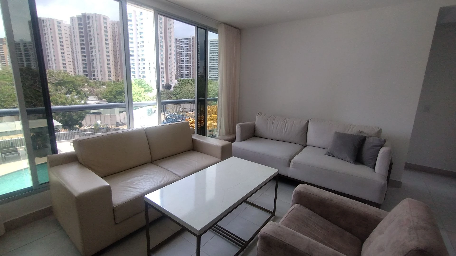 APARTAMENTO EN ARRIENDO CERCA DE BUENAVISTA