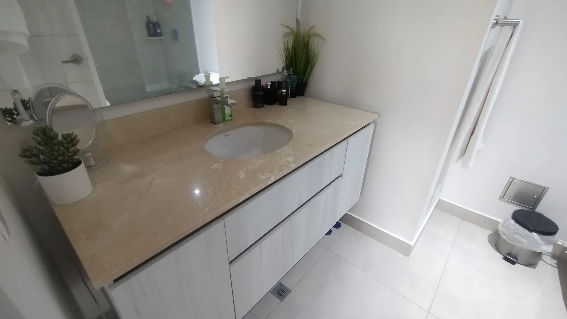 APARTAMENTO EN ARRIENDO CERCA DE BUENAVISTA