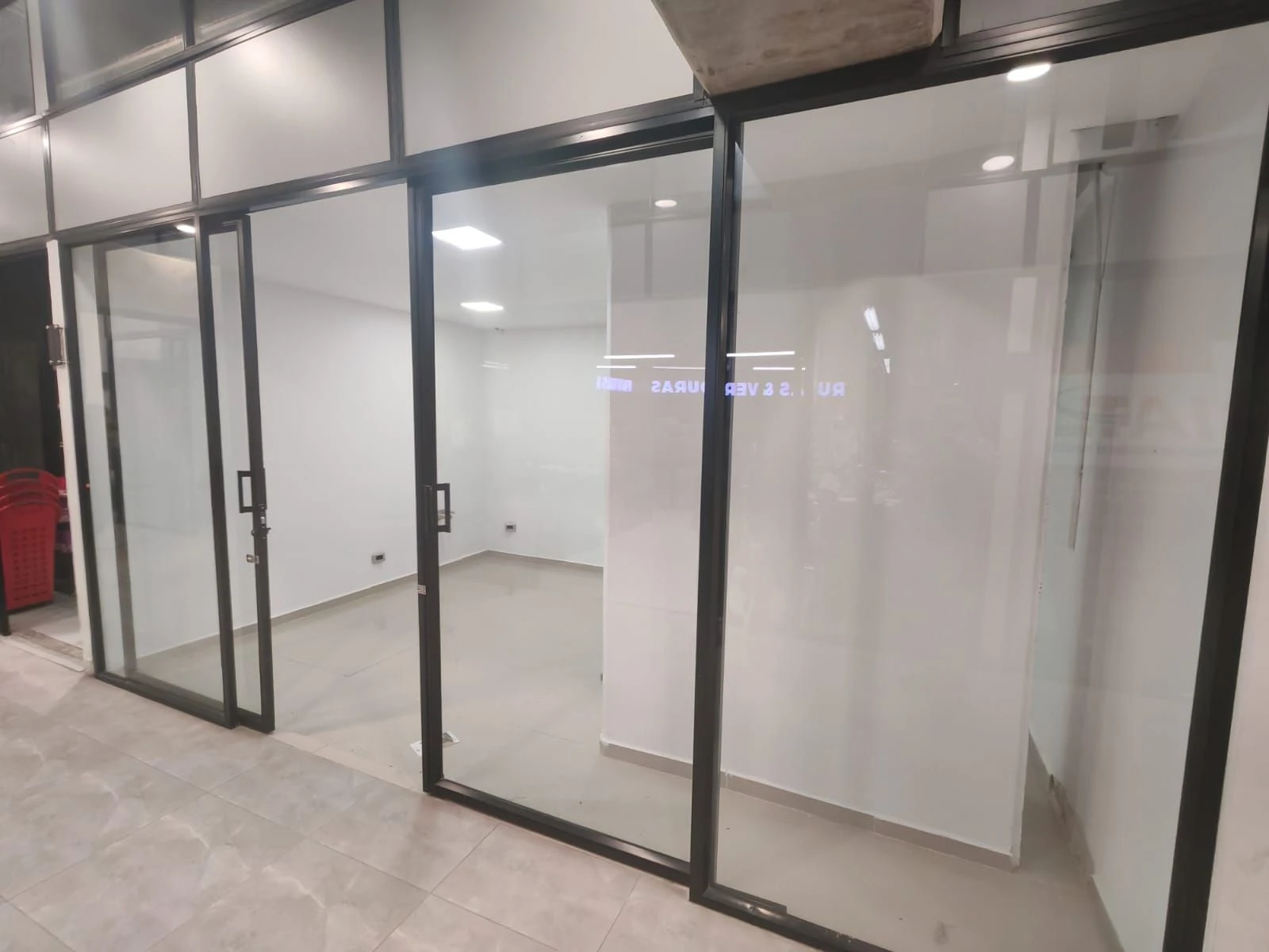 Local en Arriendo unidad altea plaza bello