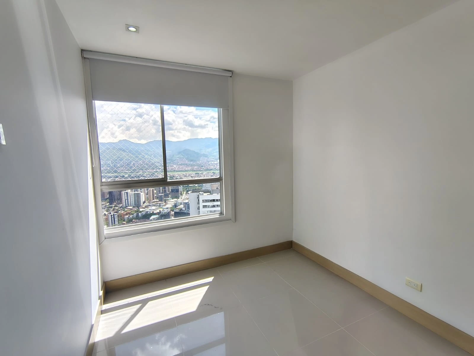 Apartamento en arriendo sector Loma del Indio