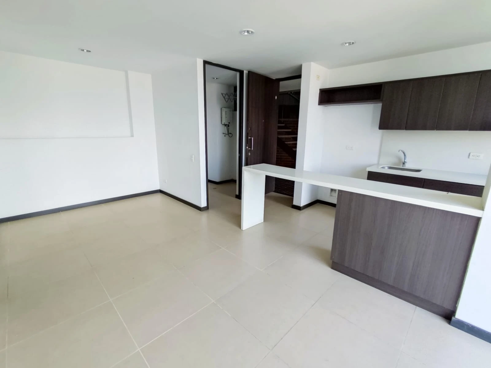 apartamento en arriendo sector superior padre marianito