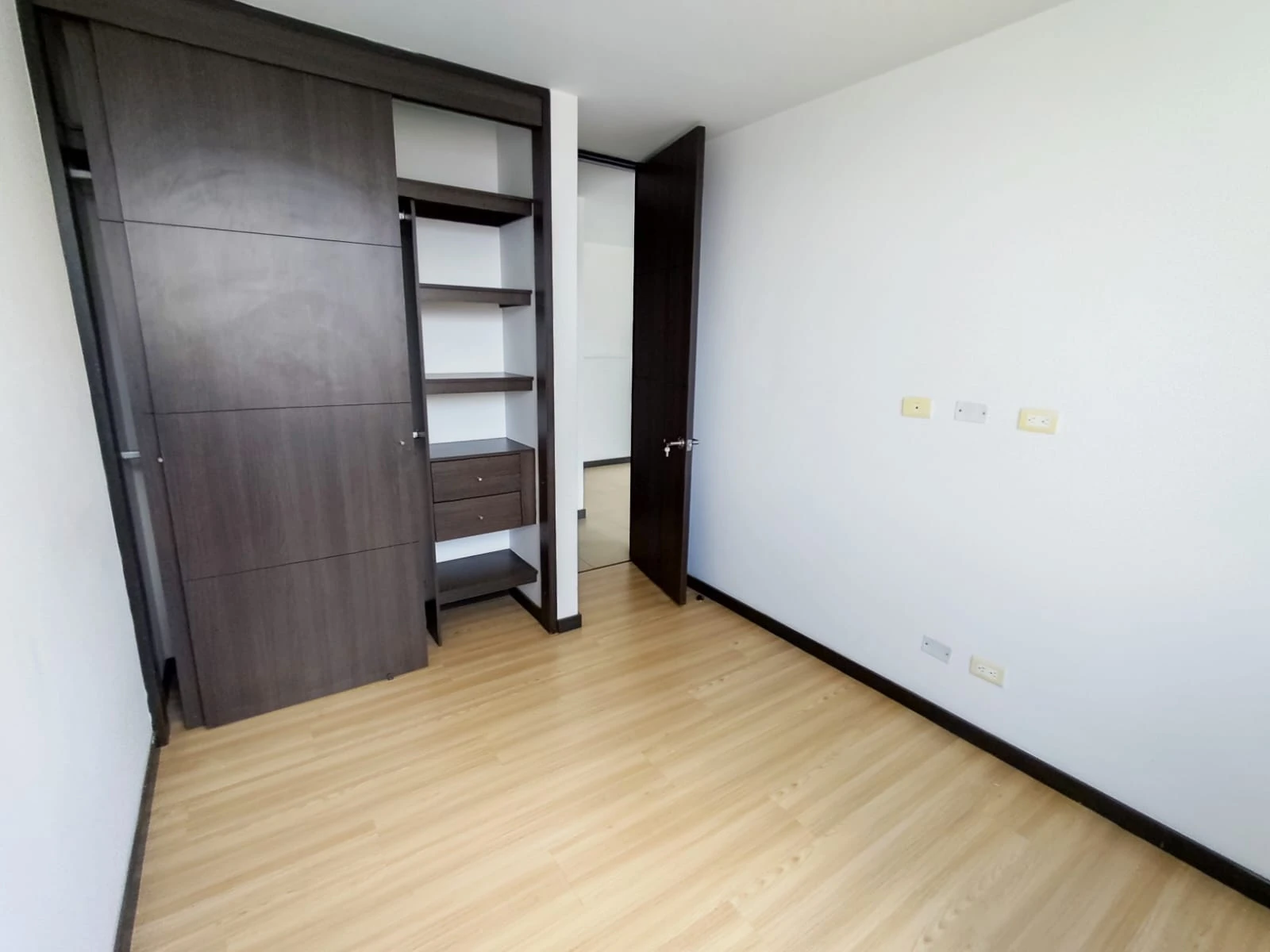 apartamento en arriendo sector superior padre marianito