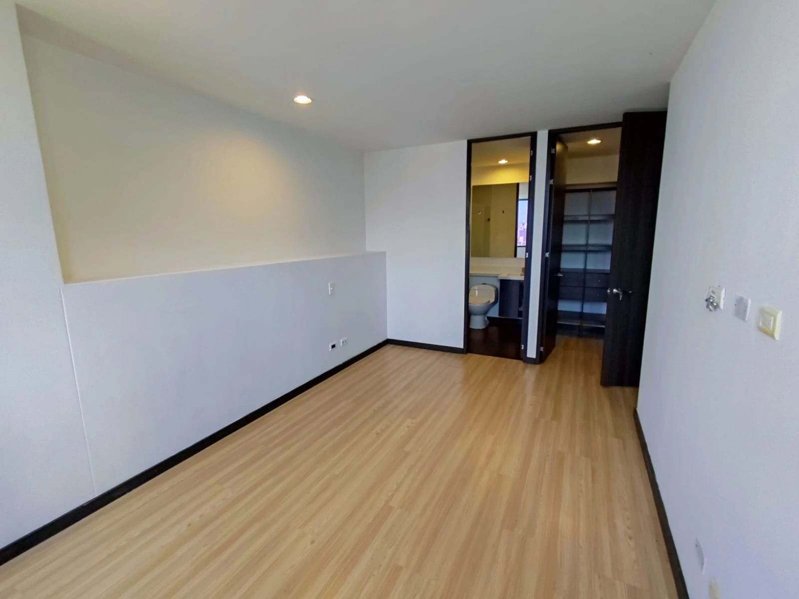 apartamento en arriendo sector superior padre marianito