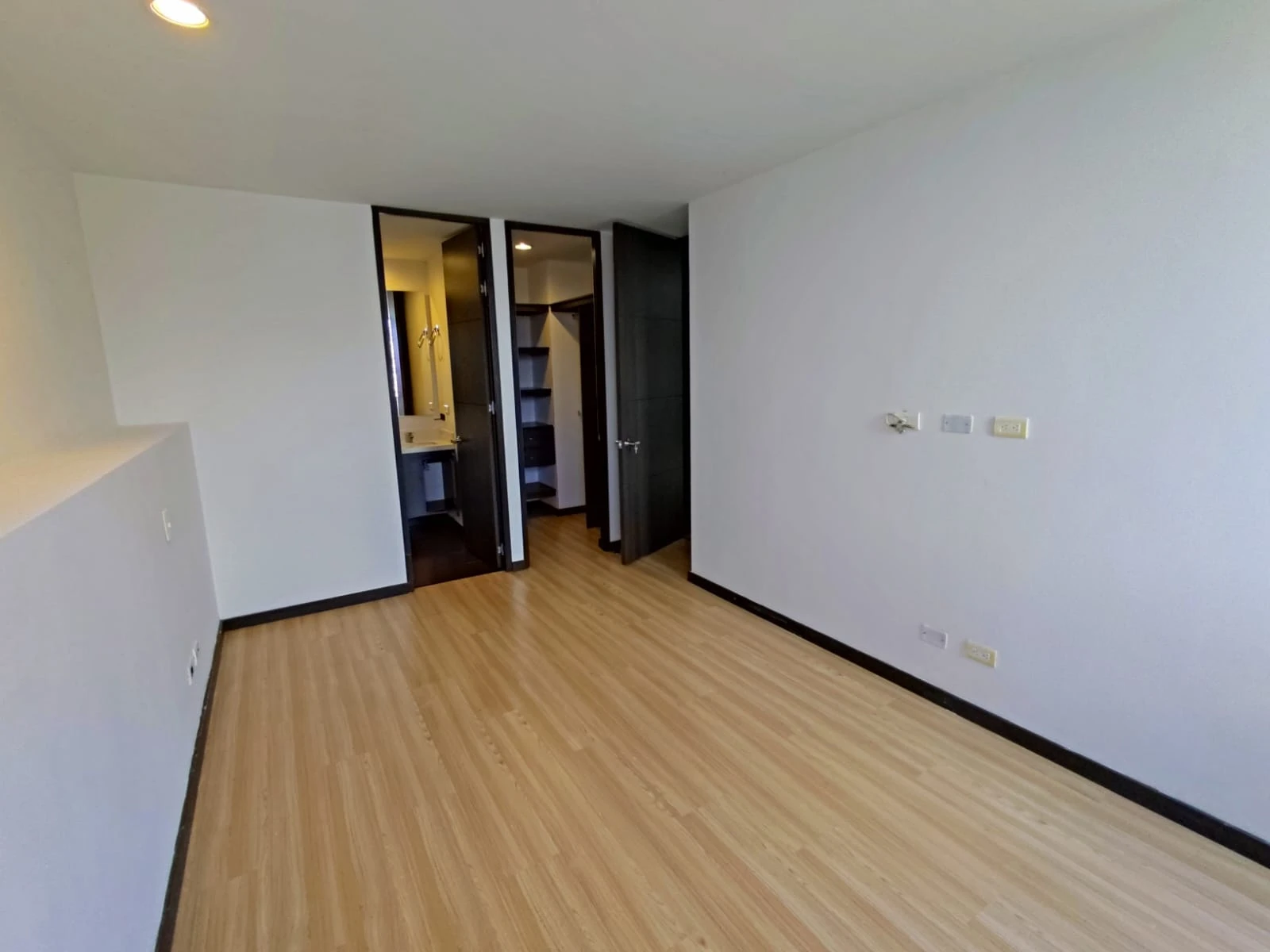 apartamento en arriendo sector superior padre marianito