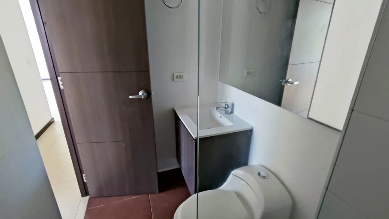 apartamento en arriendo sector superior padre marianito